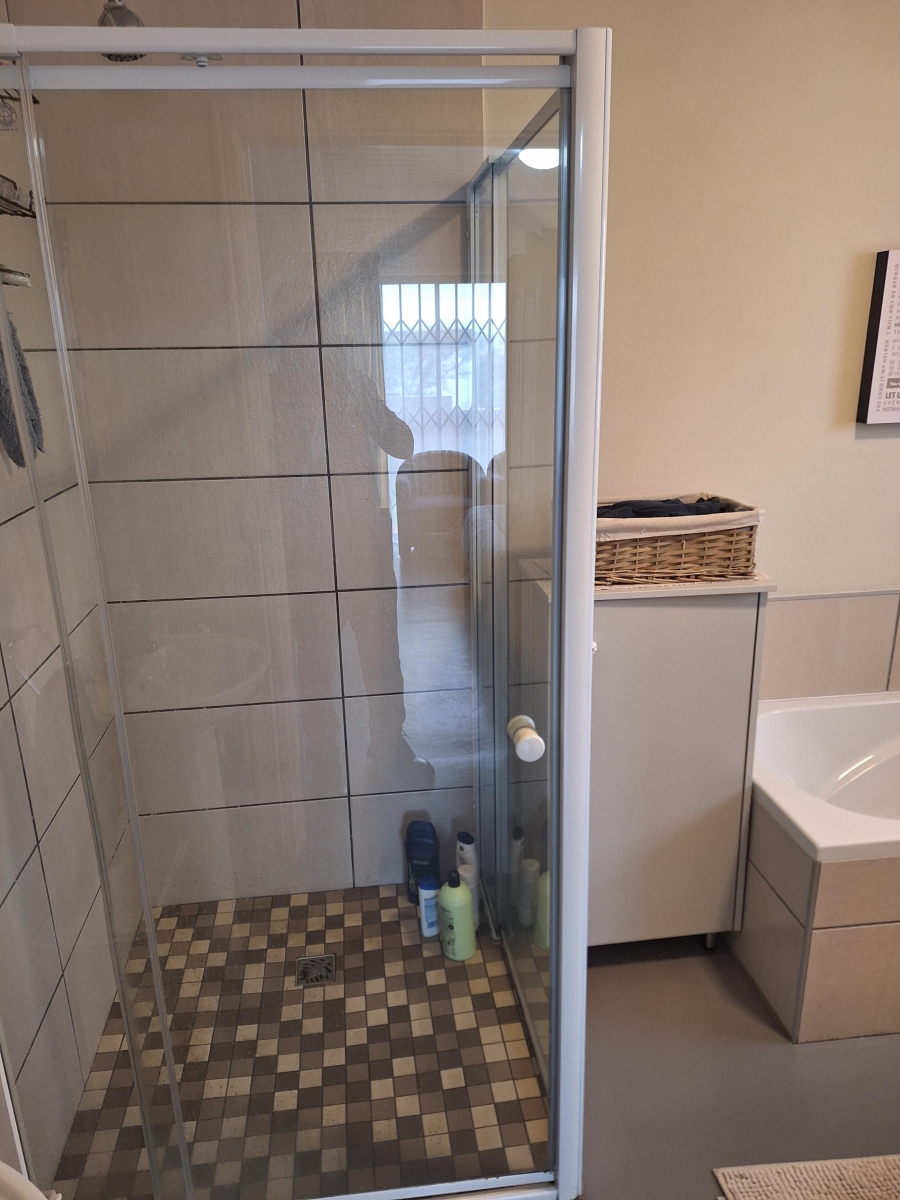 4 Bedroom Property for Sale in Hartenbos Heuwels Western Cape